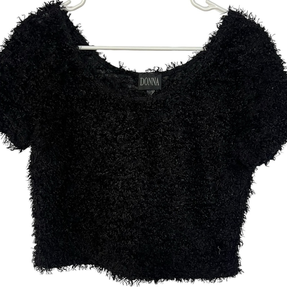 DONNA Fuzzy Short Sleeve Top - Size Large - Good Condition